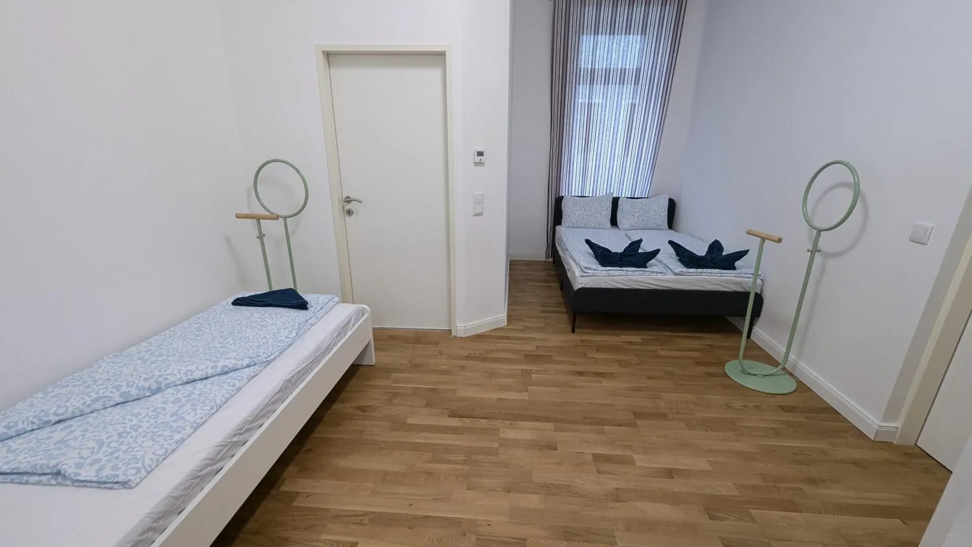 Spacious Apartment In A Lively Area Viena