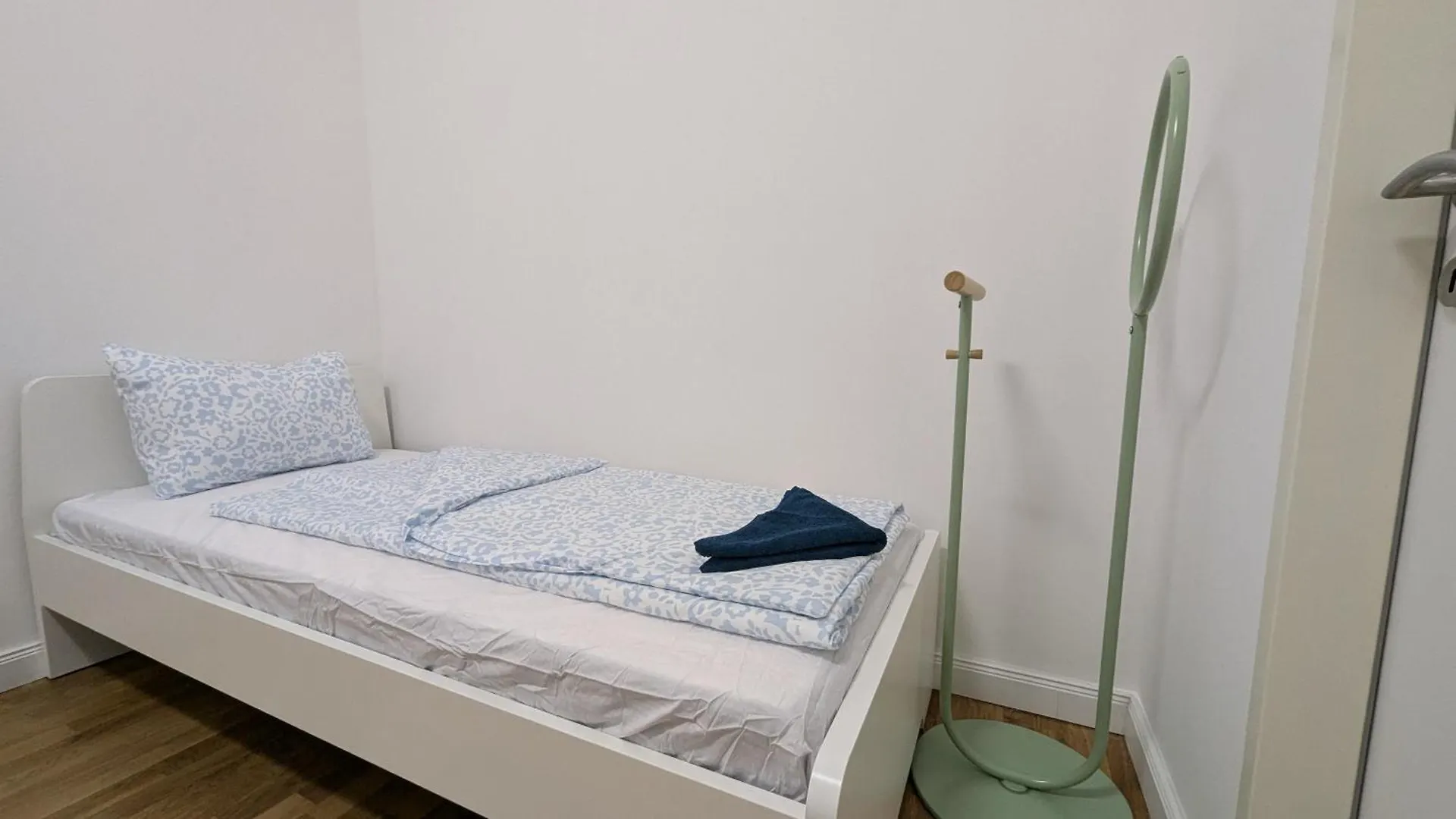 Spacious Apartment In A Lively Area Viena