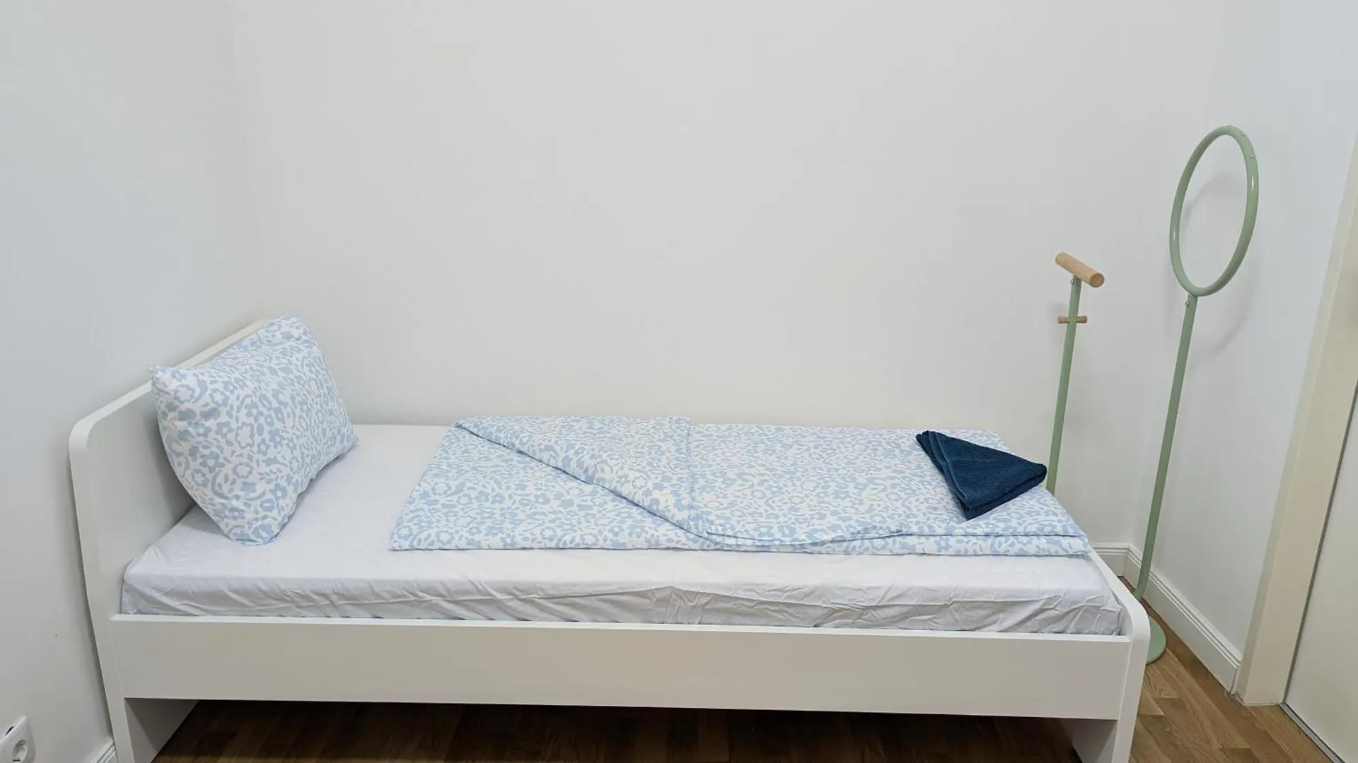 Spacious Apartment In A Lively Area Vienna